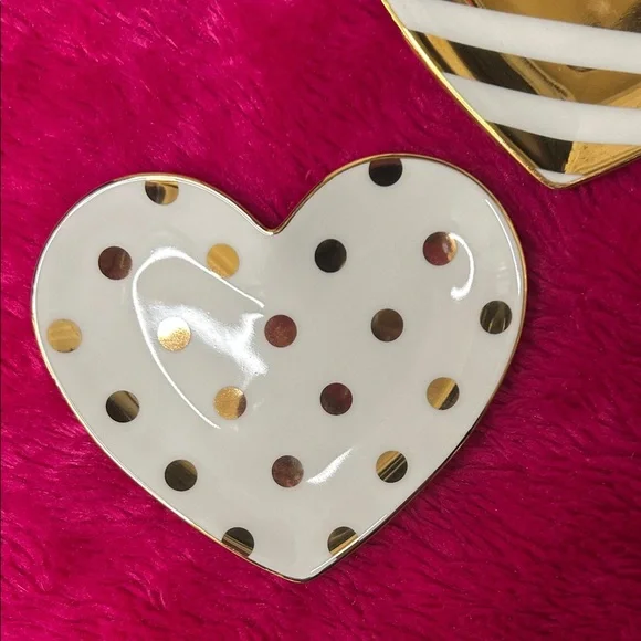 Kate Spade heart shaped trinket holders set of 2 - Picture 6 of 9
